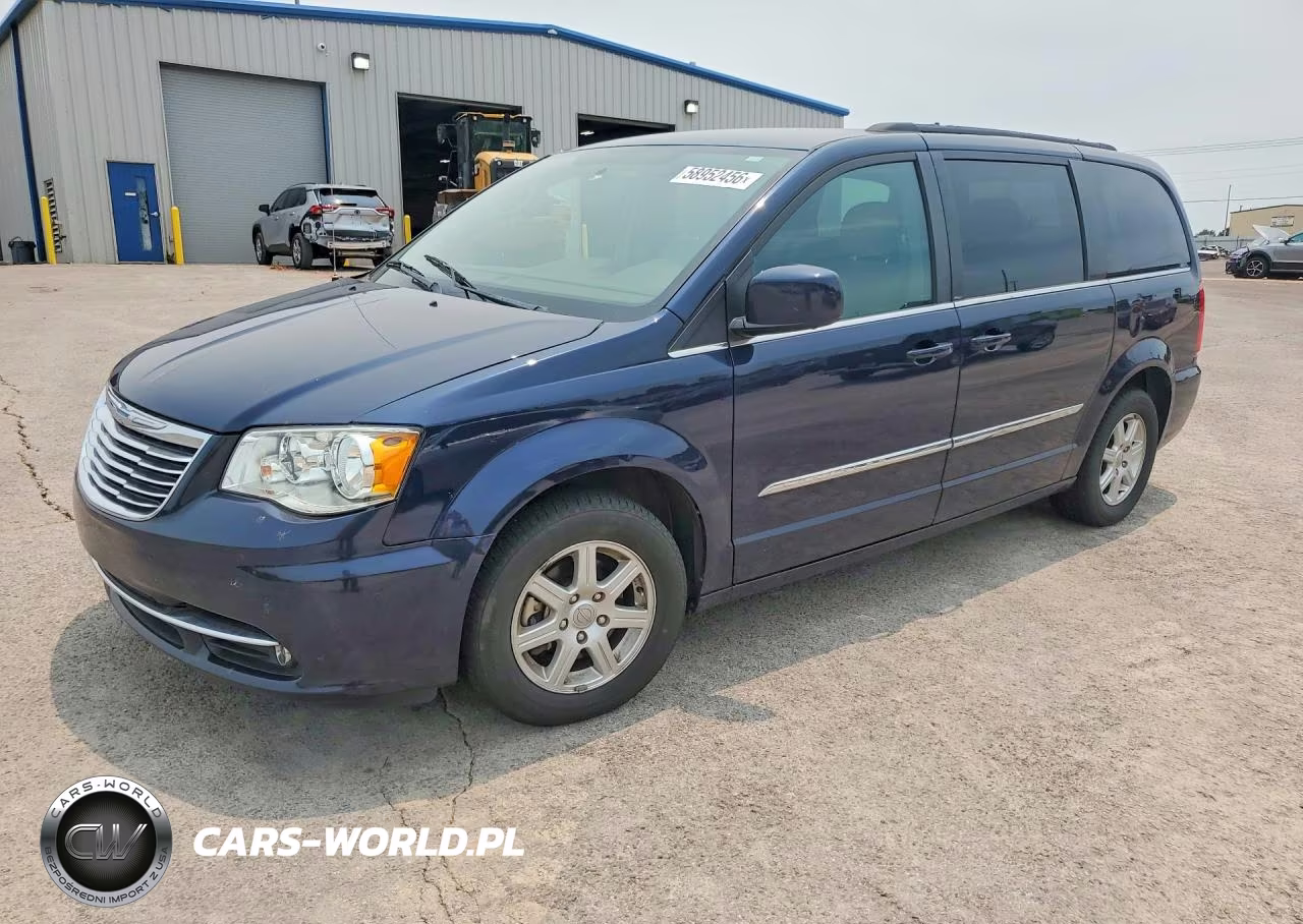 2012 Chrysler Town & Country Touring – zdjęcie 1 z 13