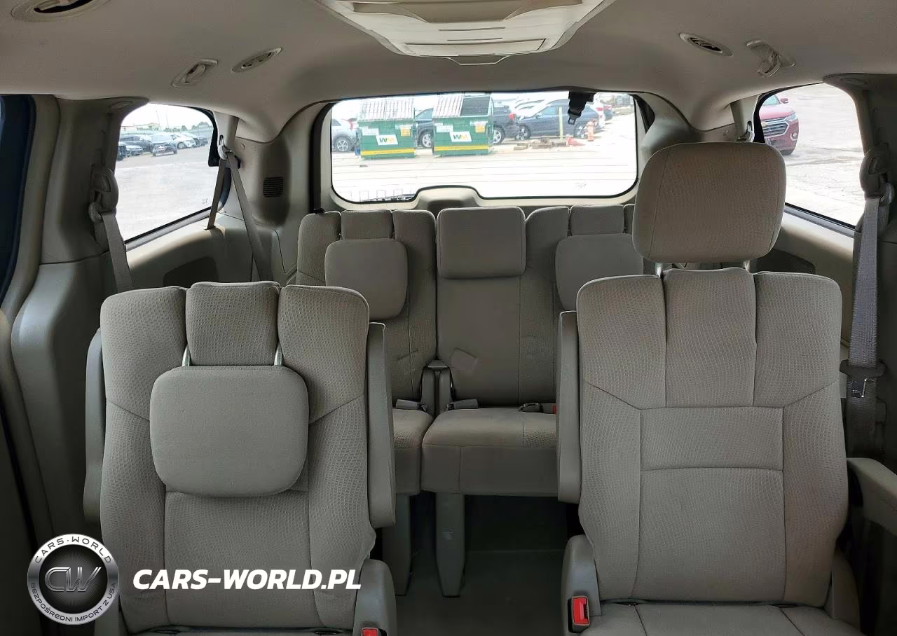 2012 Chrysler Town & Country Touring VIN:2C4RC1BG2CR233077 - 10