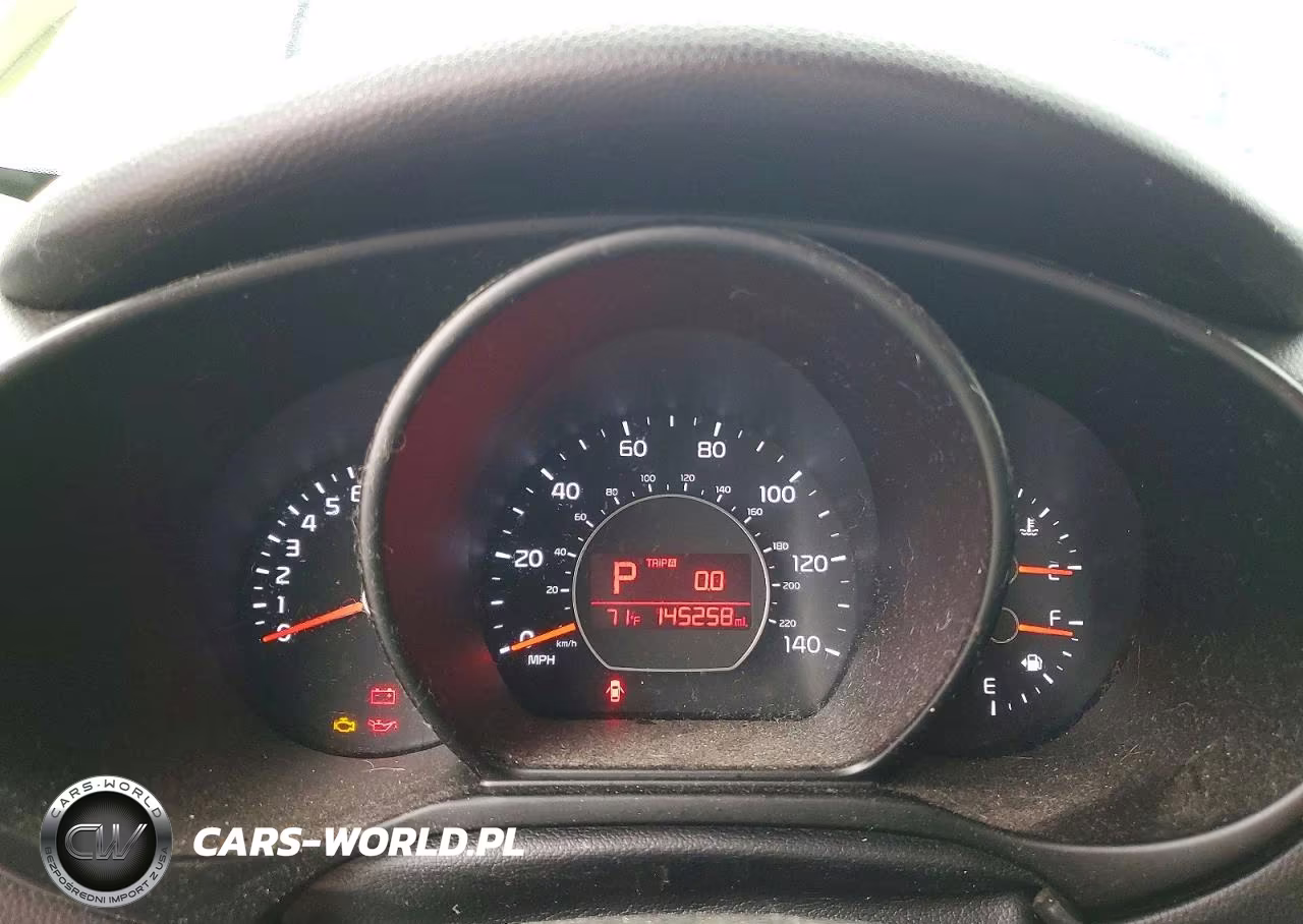 2016 Kia Soul + VIN:KNDJP3A52G7821243 - 9