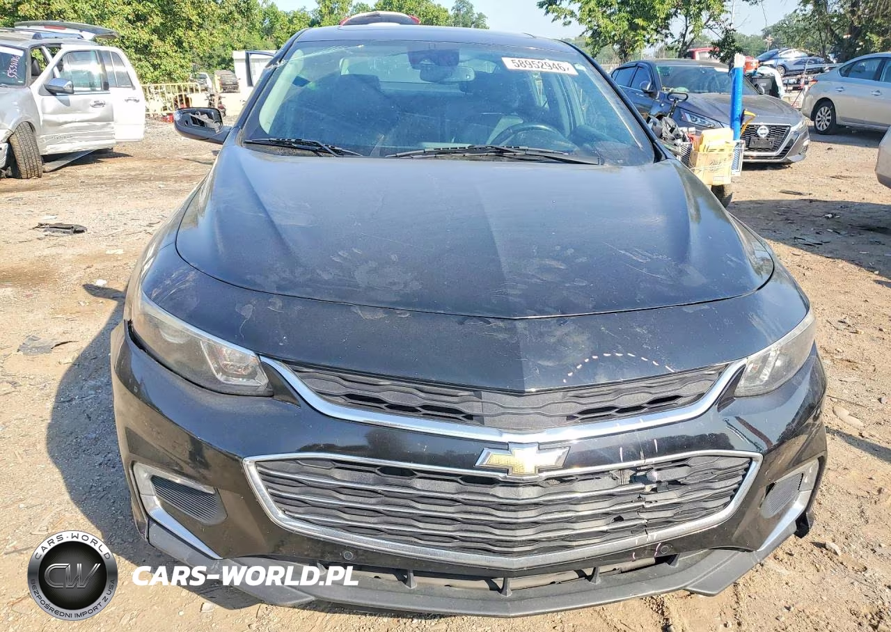 2018 Chevrolet Malibu Premier VIN:1G1ZE5SX1JF101622 - 5
