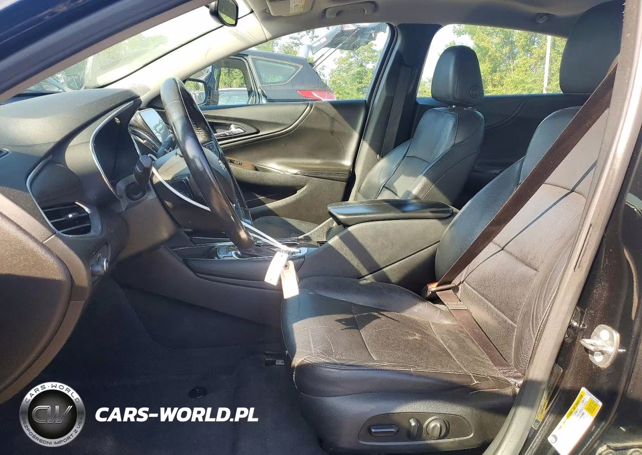 2018 Chevrolet Malibu Premier VIN:1G1ZE5SX1JF101622 - 7