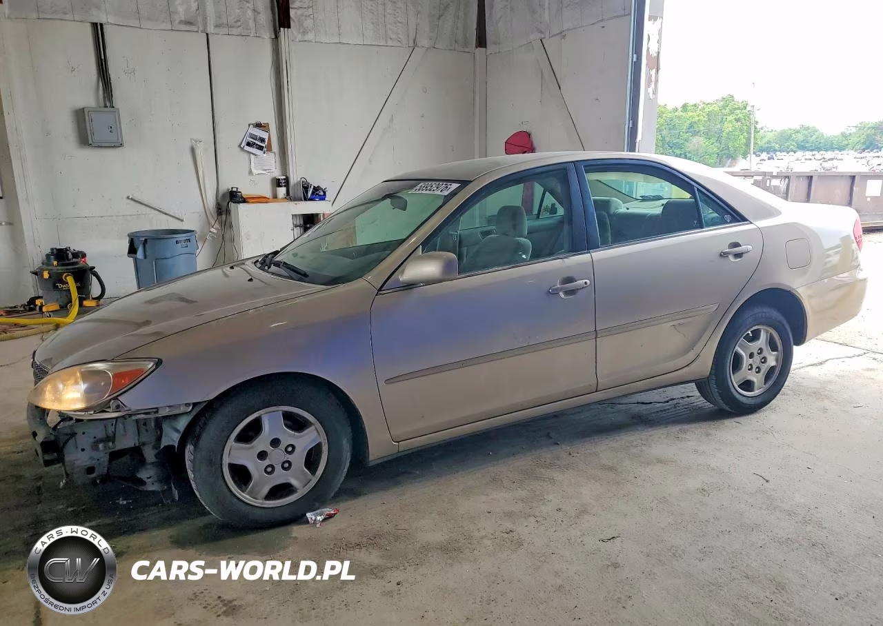 2003 Toyota Camry Le V6 – zdjęcie 1 z 12