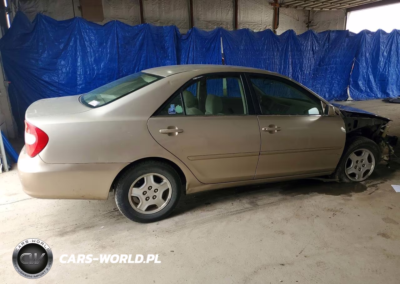 2003 Toyota Camry Le V6 VIN:4T1BF32K83U044845 - 3