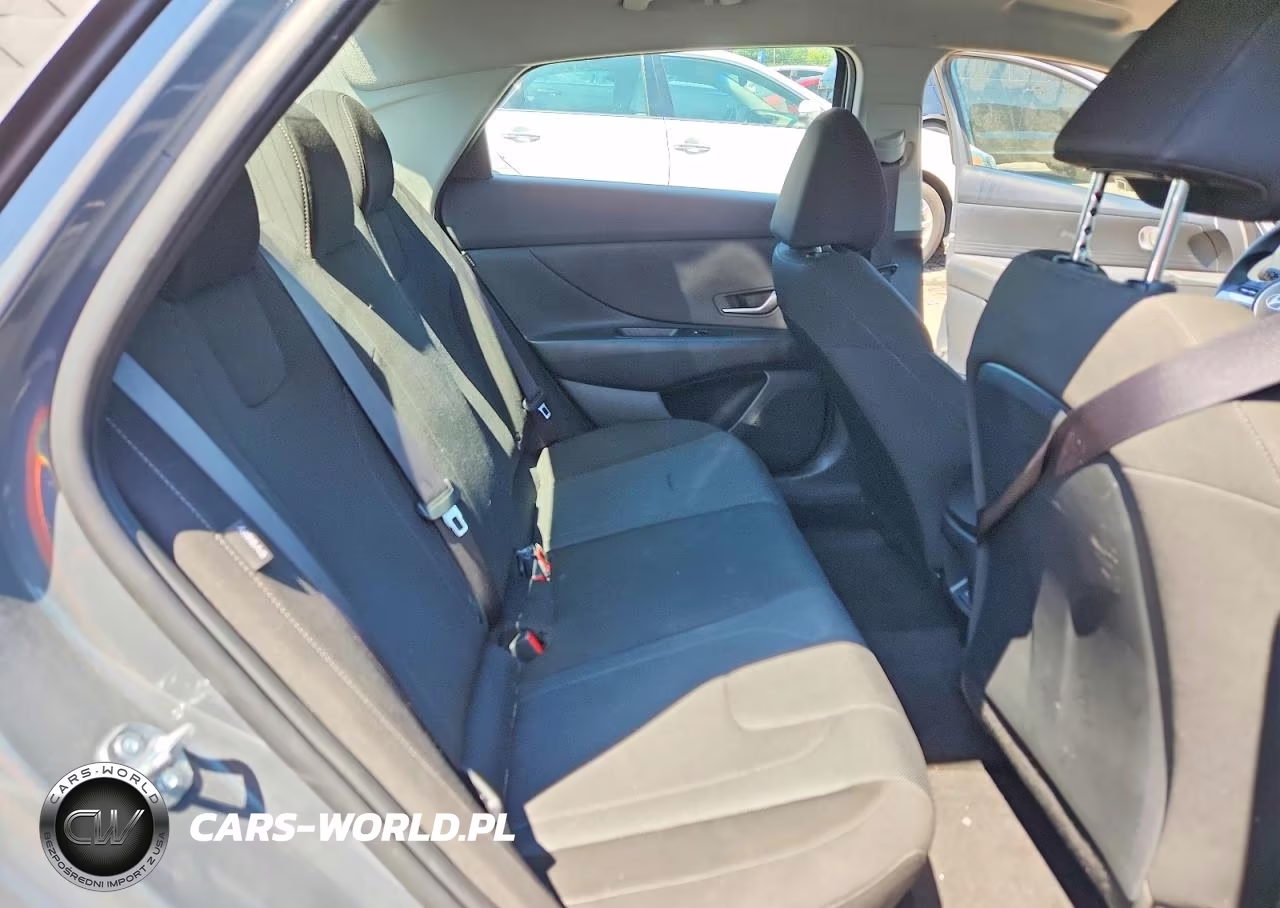 2026 Hyundai Elantra Se VIN:KMHLL4DG0TU132509 - 10