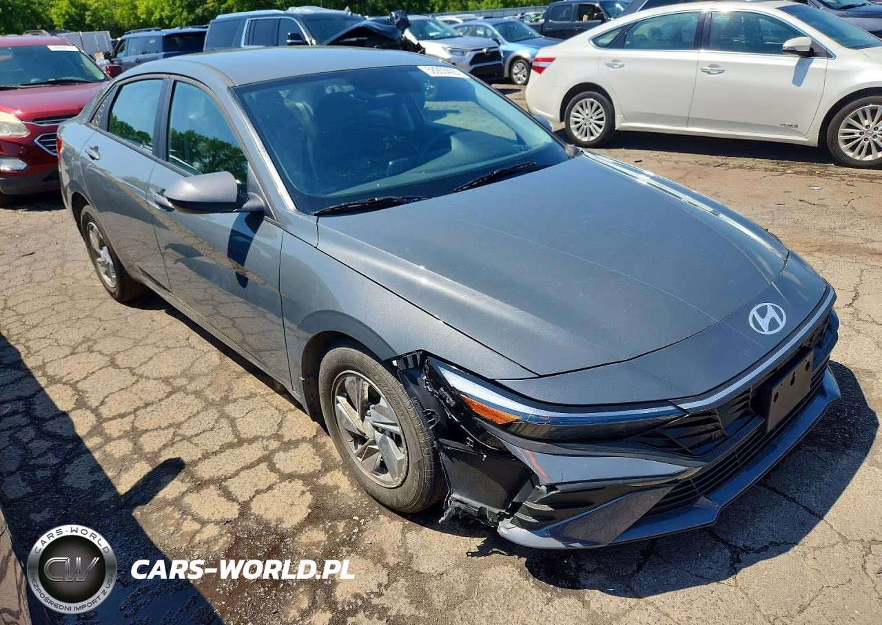 2026 Hyundai Elantra Se VIN:KMHLL4DG0TU132509 - 4