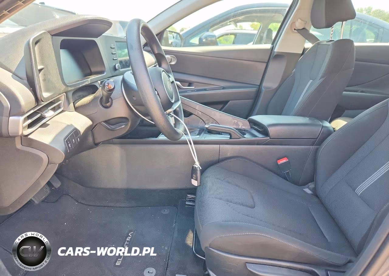 2026 Hyundai Elantra Se VIN:KMHLL4DG0TU132509 - 7