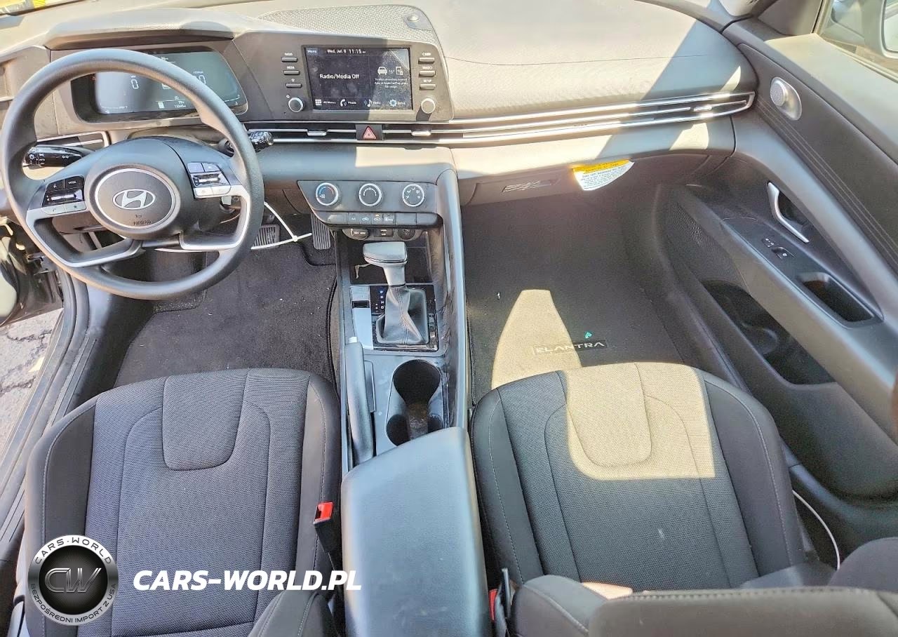 2026 Hyundai Elantra Se VIN:KMHLL4DG0TU132509 - 8