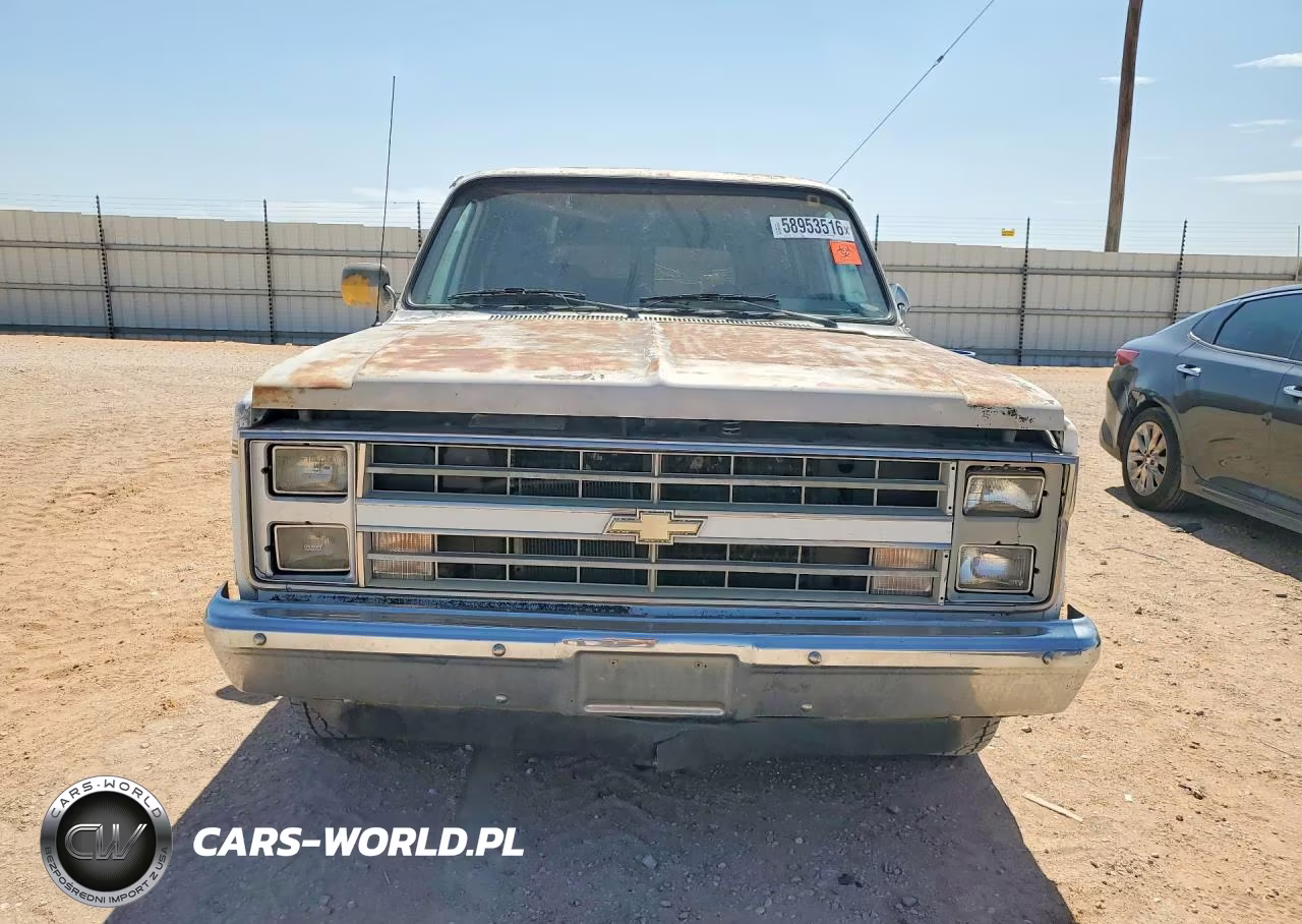 1988 Chevrolet Suburban VIN:1GCER16K4JF116701 - 5