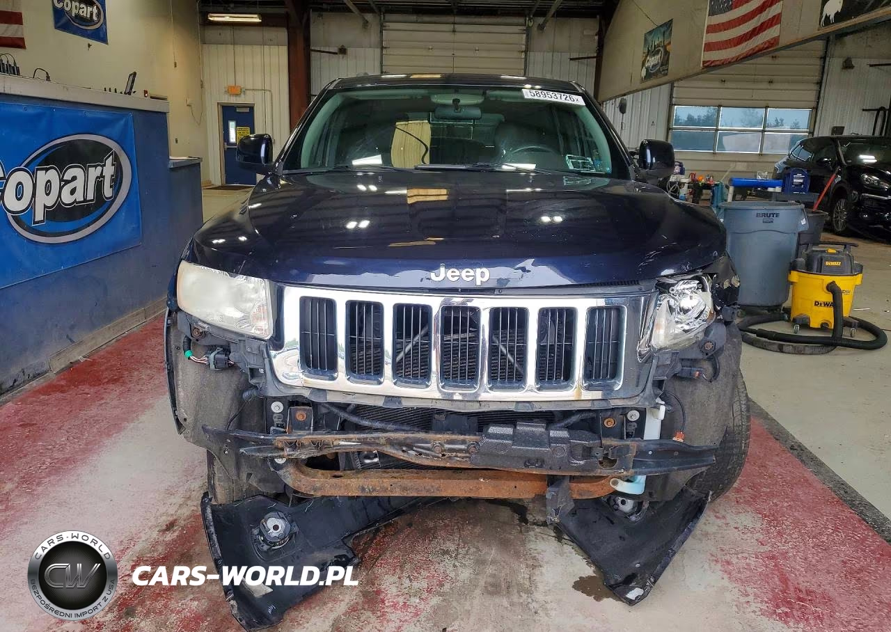 2011 Jeep Grand Cherokee Laredo VIN:1J4RR4GG3BC523290 - 5