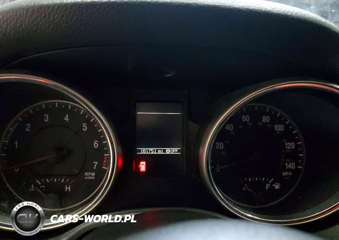 2011 Jeep Grand Cherokee Laredo VIN:1J4RR4GG3BC523290 - 9