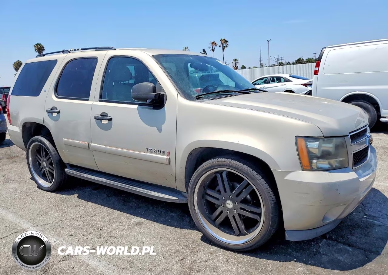 2007 Chevrolet Tahoe C1500 VIN:1GNFC13C17R377186 - 4