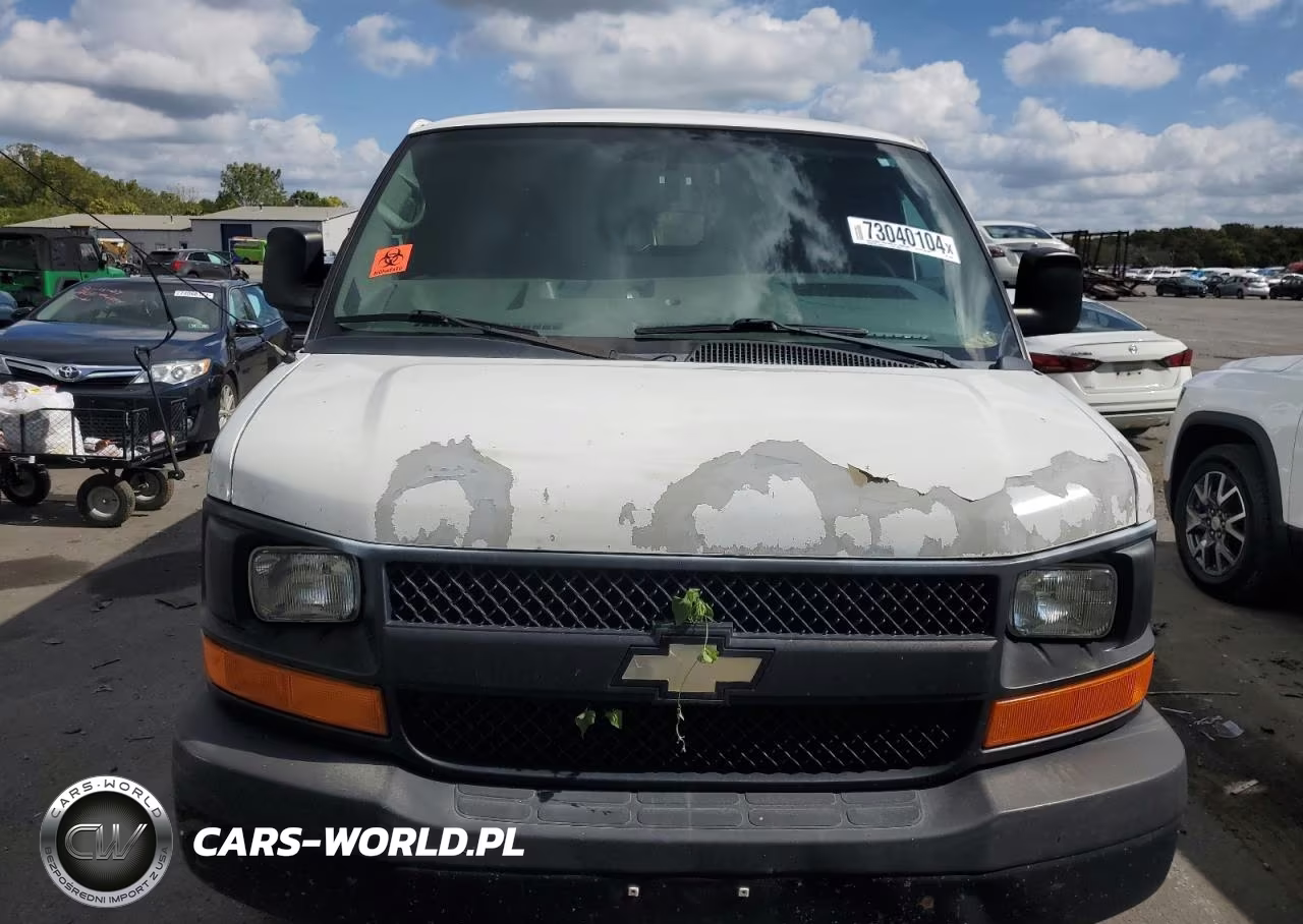 2012 Chevrolet Express G1500 VIN:1GCSGAFX5C1115996 - 5