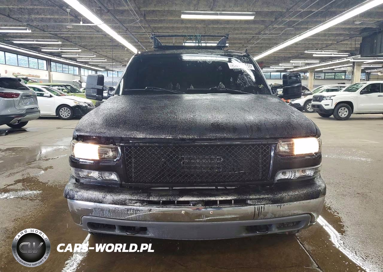 2001 Chevrolet Tahoe K1500 VIN:1GNEK13T51J261218 - 5