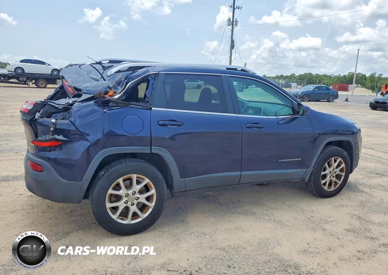 2014 Jeep Cherokee Latitude VIN:1C4PJMCB7EW166262 - 3