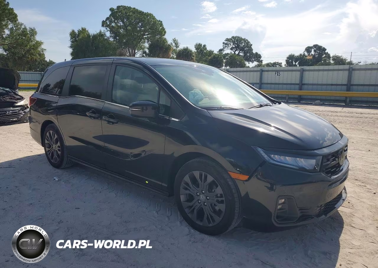 2025 Honda Odyssey Touring VIN:5FNRL6H83SB025555 - 4