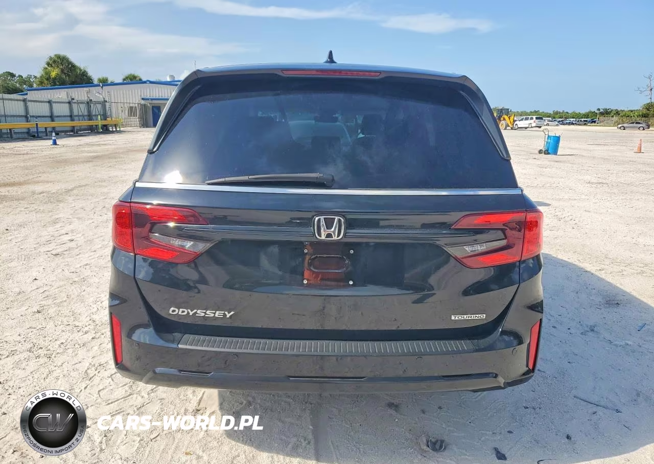 2025 Honda Odyssey Touring VIN:5FNRL6H83SB025555 - 6