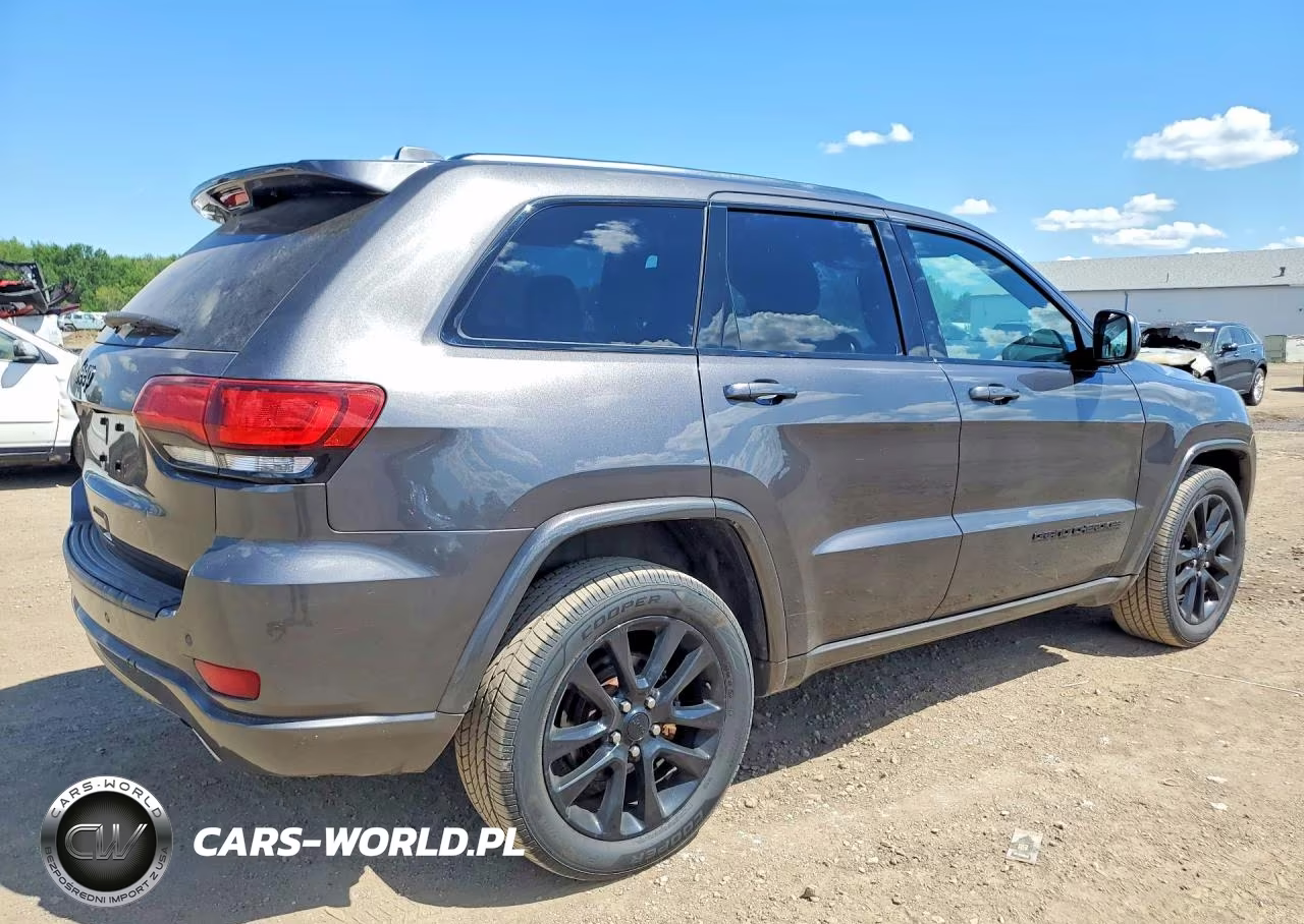 2019 Jeep Grand Cherokee Laredo VIN:1C4RJFAG4KC613095 - 3