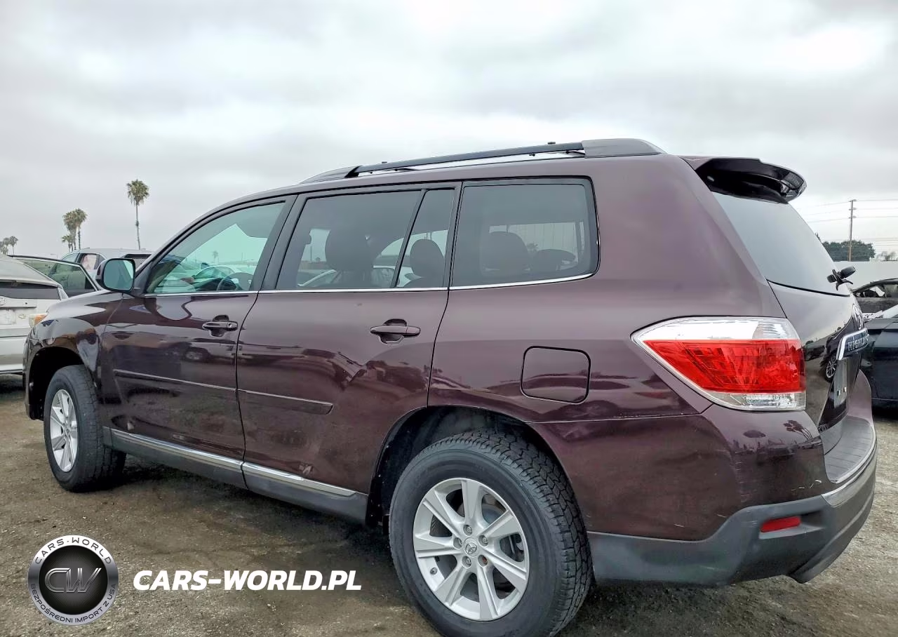 2011 Toyota Highlander Base VIN:5TDBK3EH2BS047503 - 2