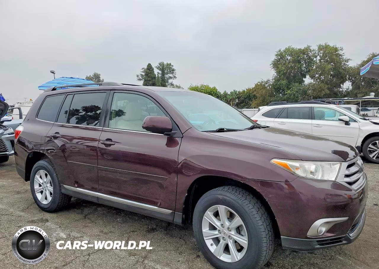 2011 Toyota Highlander Base VIN:5TDBK3EH2BS047503 - 4