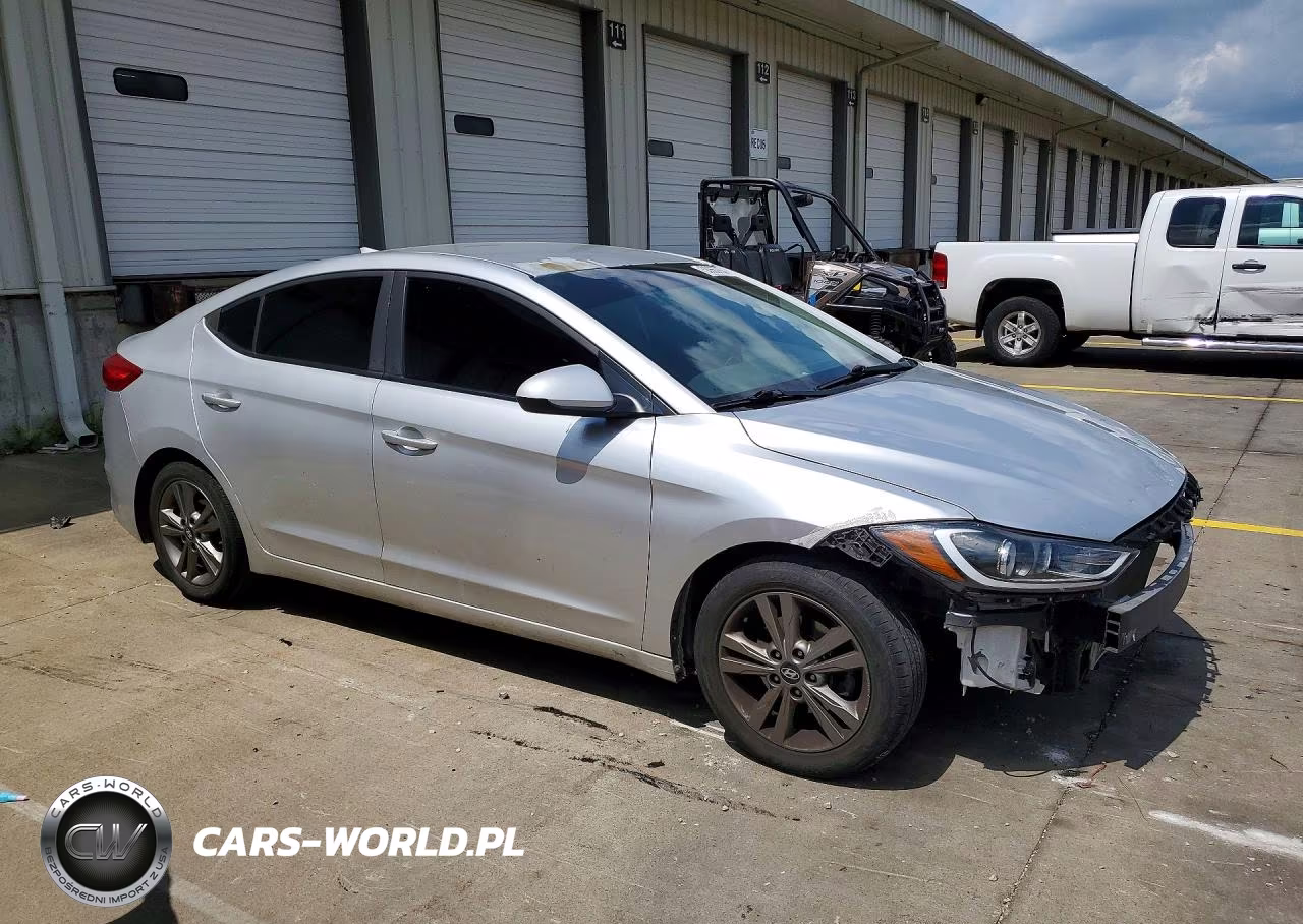 2018 Hyundai Elantra Sel VIN:5NPD84LF3JH218858 - 4
