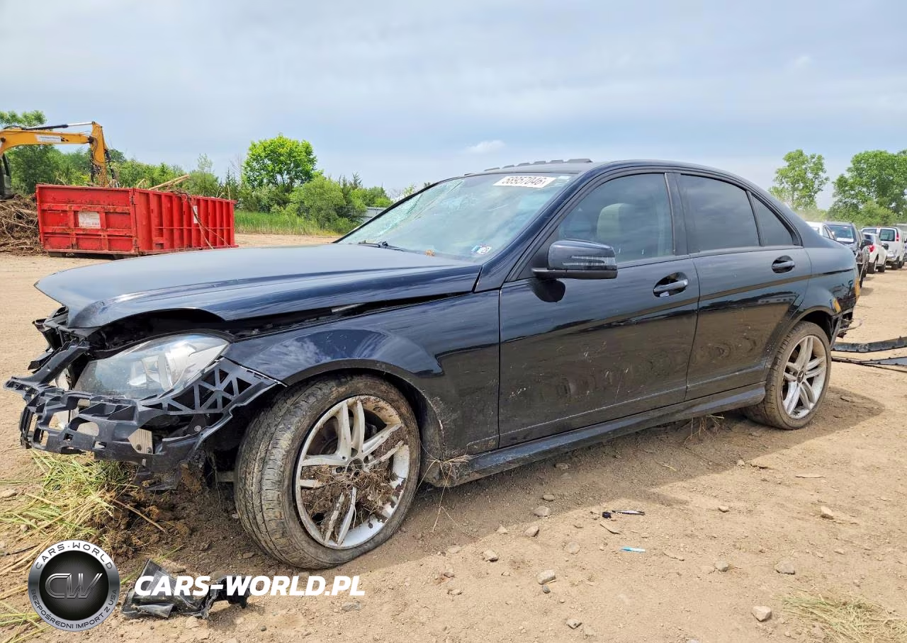2013 Mercedes-Benz C 300 4Matic – zdjęcie 1 z 12