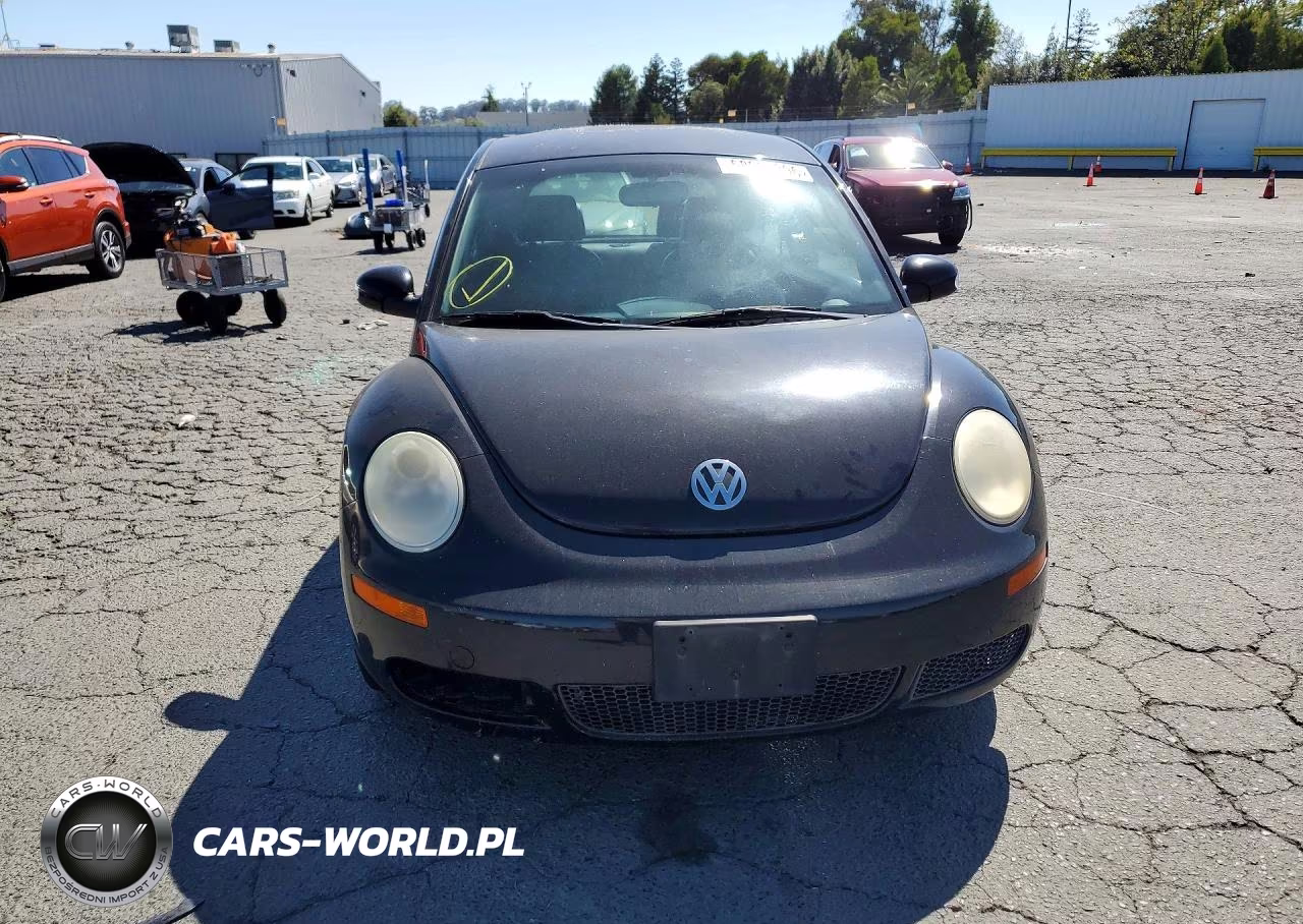 2010 Volkswagen New Beetle VIN:3VWPG3AG2AM015912 - 5