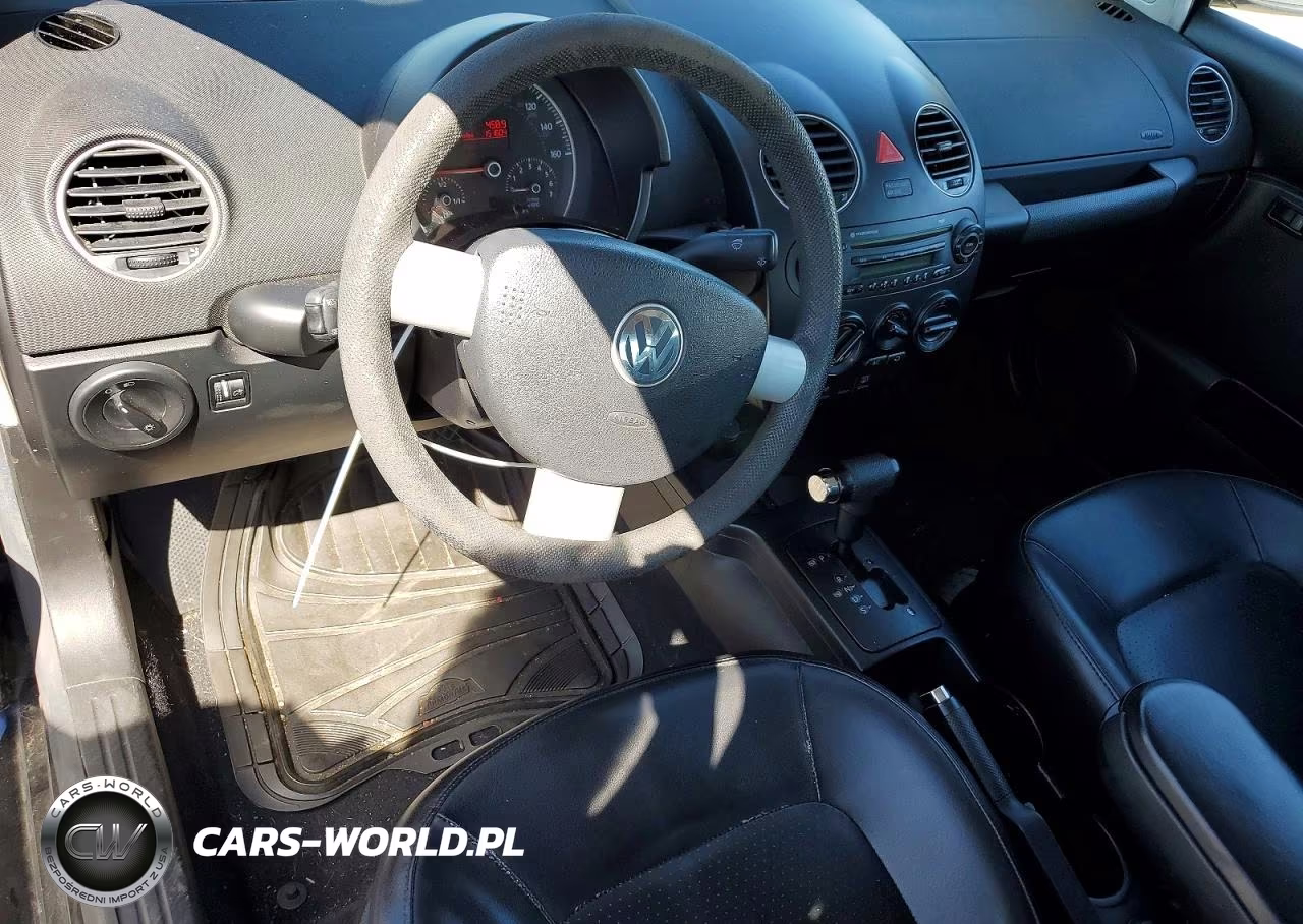 2010 Volkswagen New Beetle VIN:3VWPG3AG2AM015912 - 8