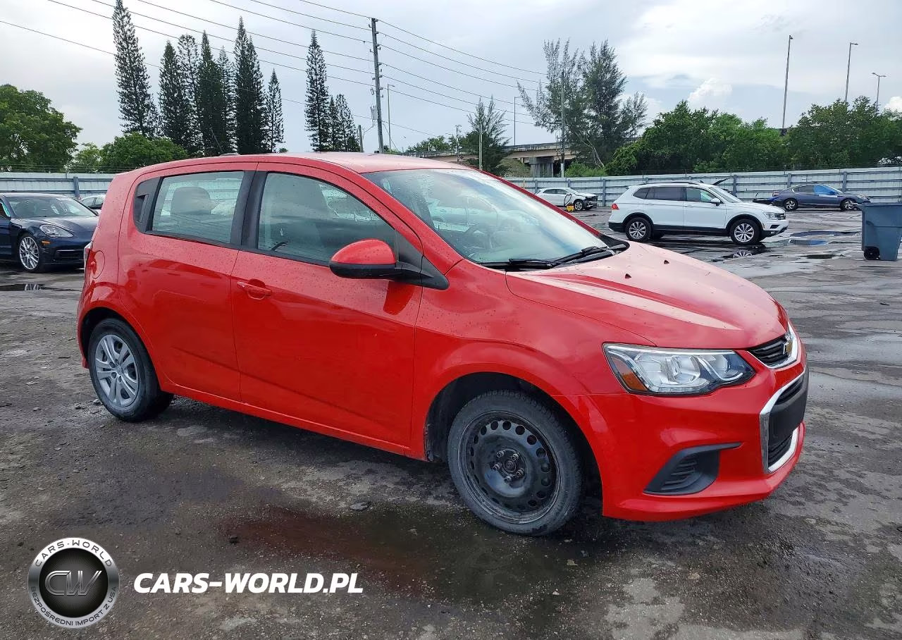 2020 Chevrolet Sonic VIN:1G1JG6SB6L4122062 - 4