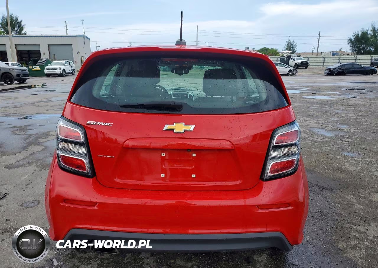 2020 Chevrolet Sonic VIN:1G1JG6SB6L4122062 - 6