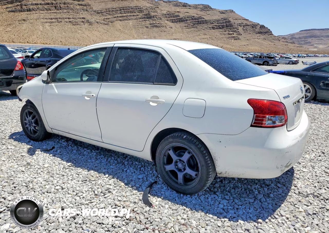 2007 Toyota Yaris Base VIN:JTDBT923371060855 - 2