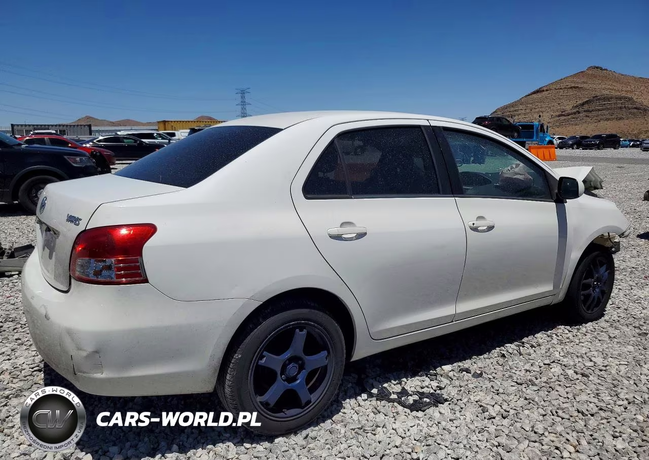 2007 Toyota Yaris Base VIN:JTDBT923371060855 - 3