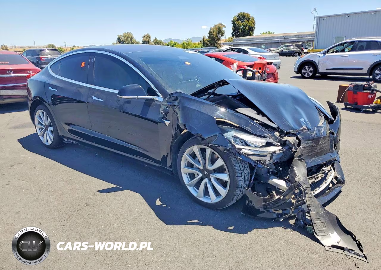 2018 Tesla Model 3 VIN:5YJ3E1EA7JF176052 - 4