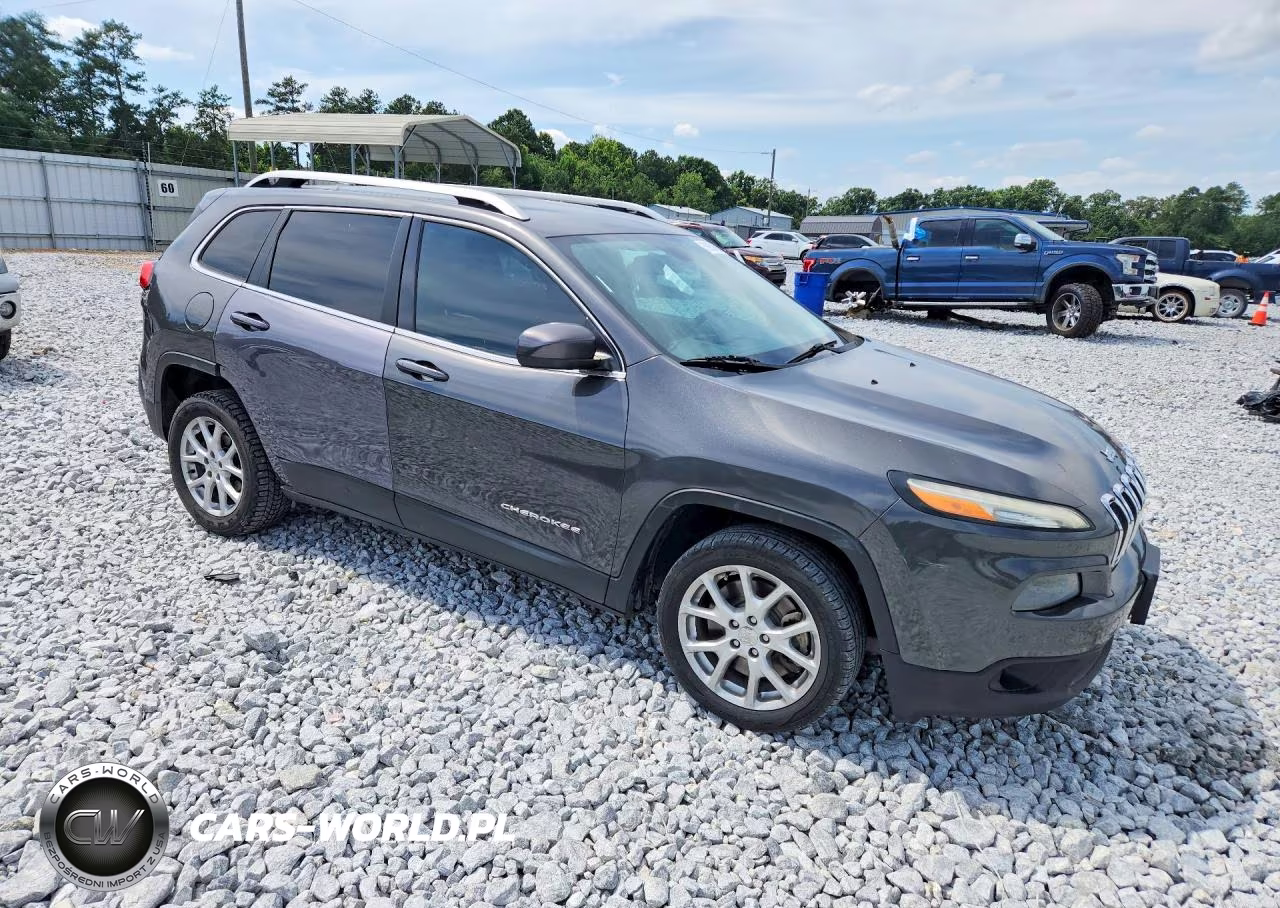 2014 Jeep Cherokee Latitude VIN:1C4PJLCB1EW299495 - 4