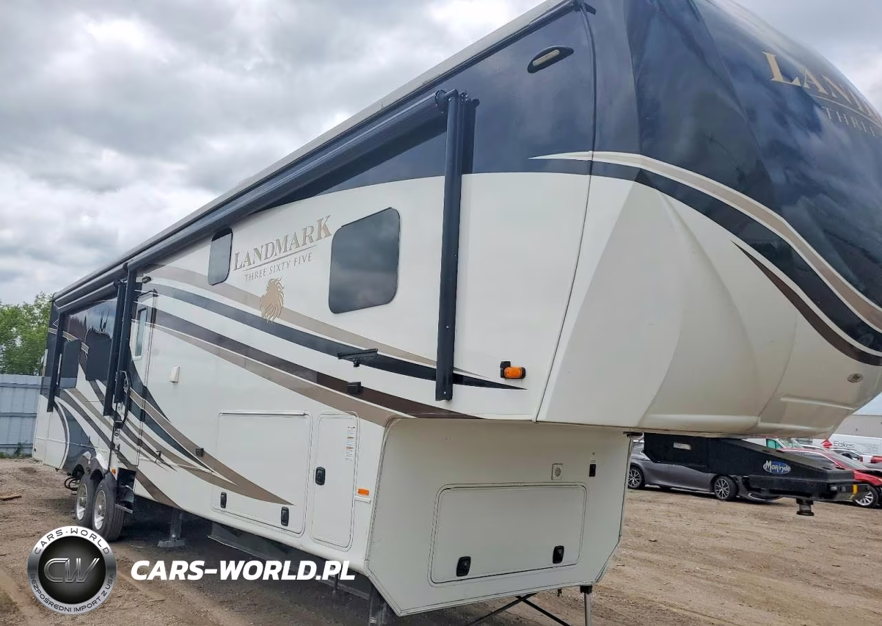 2014 Heartland Landmark Camper