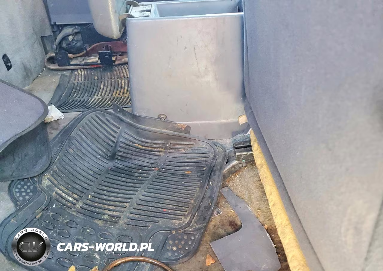 1998 Nissan Frontier Xe VIN:1N6DD26S1WC323682 - 10