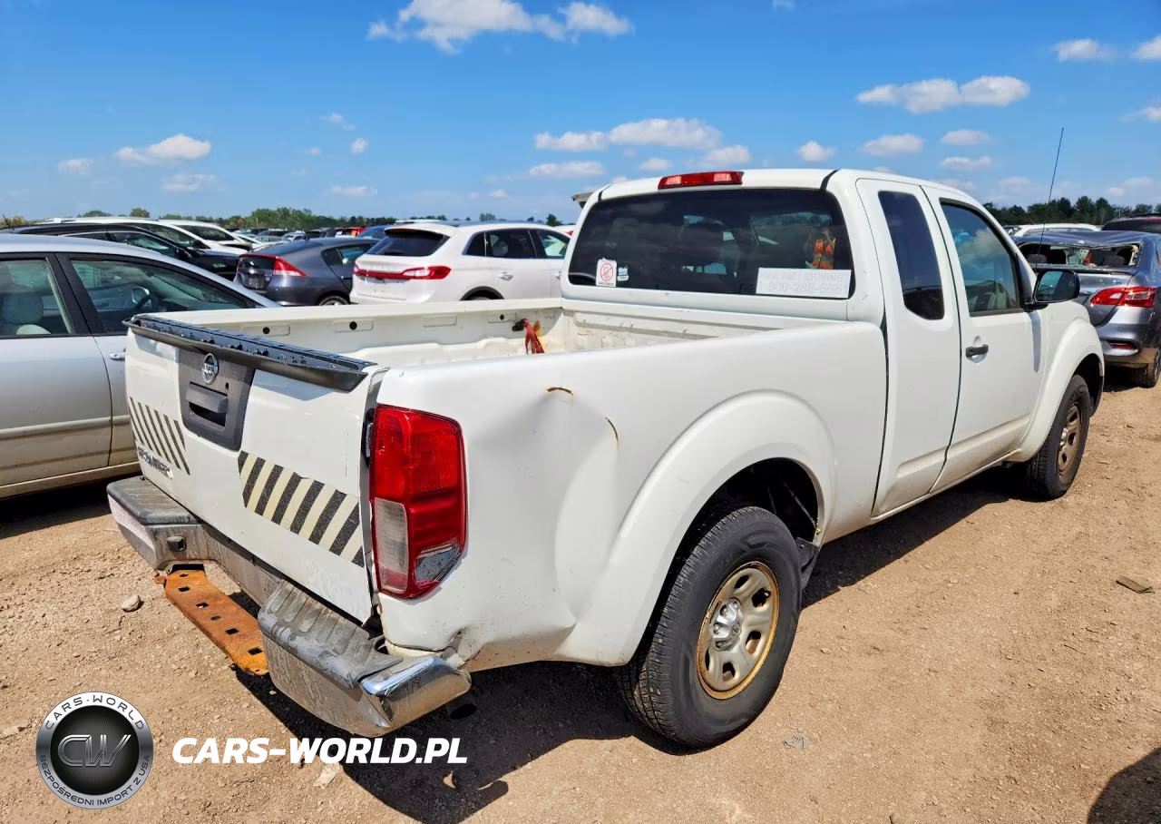 2015 Nissan Frontier S VIN:1N6BD0CT7FN745968 - 3