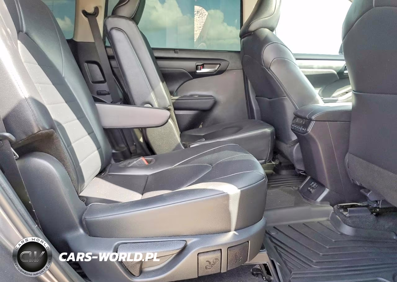 2024 Toyota Highlander Xle VIN:5TDKDRAH8RS539854 - 11