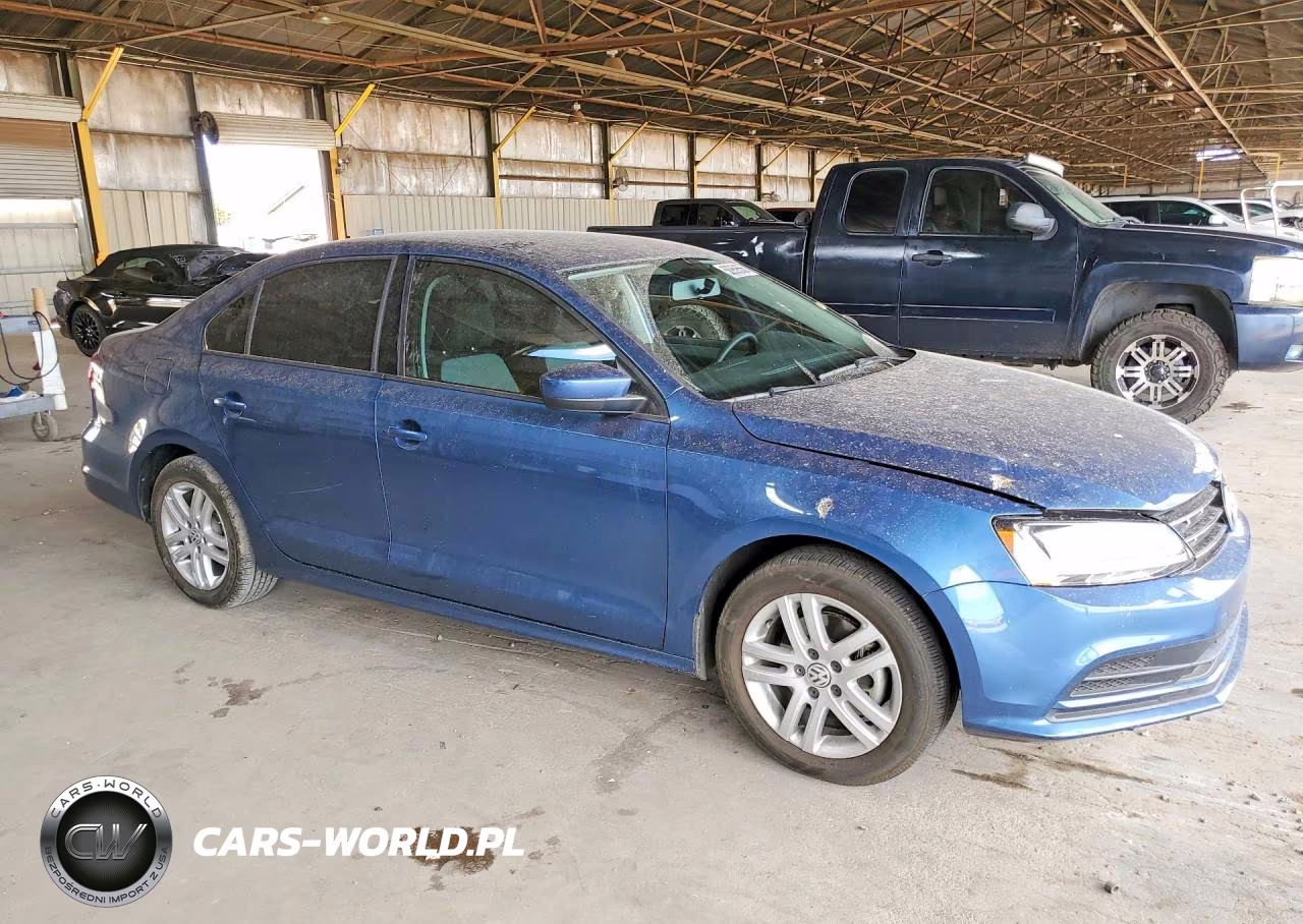 2018 Volkswagen Jetta S VIN:3VW2B7AJ2JM232565 - 4