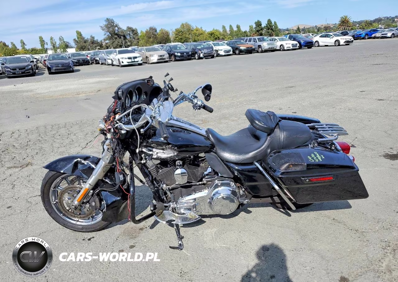 2009 Harley-Davidson Flhx VIN:1HD1KB4189Y608603 - 3