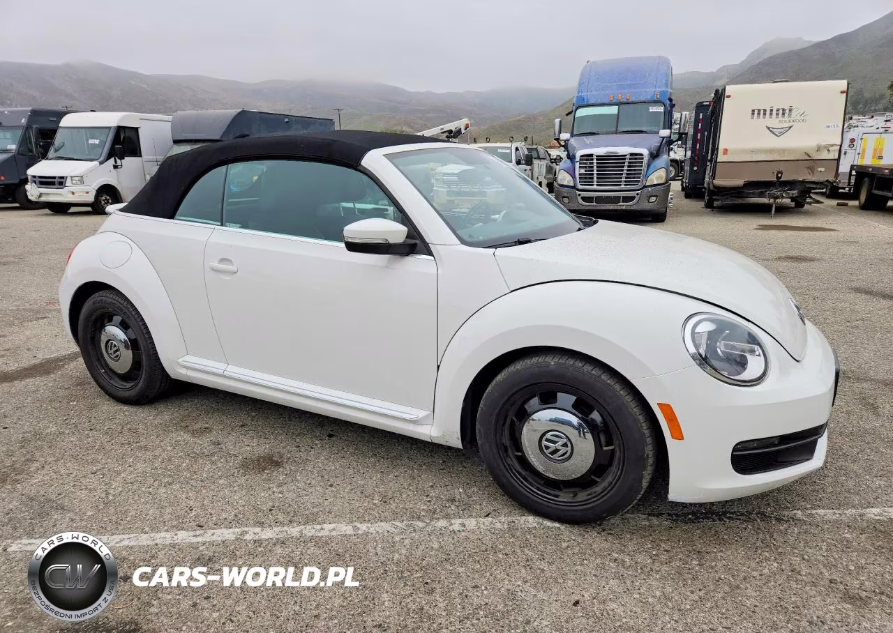 2013 Volkswagen Beetle VIN:3VW5P7AT5DM822649 - 4