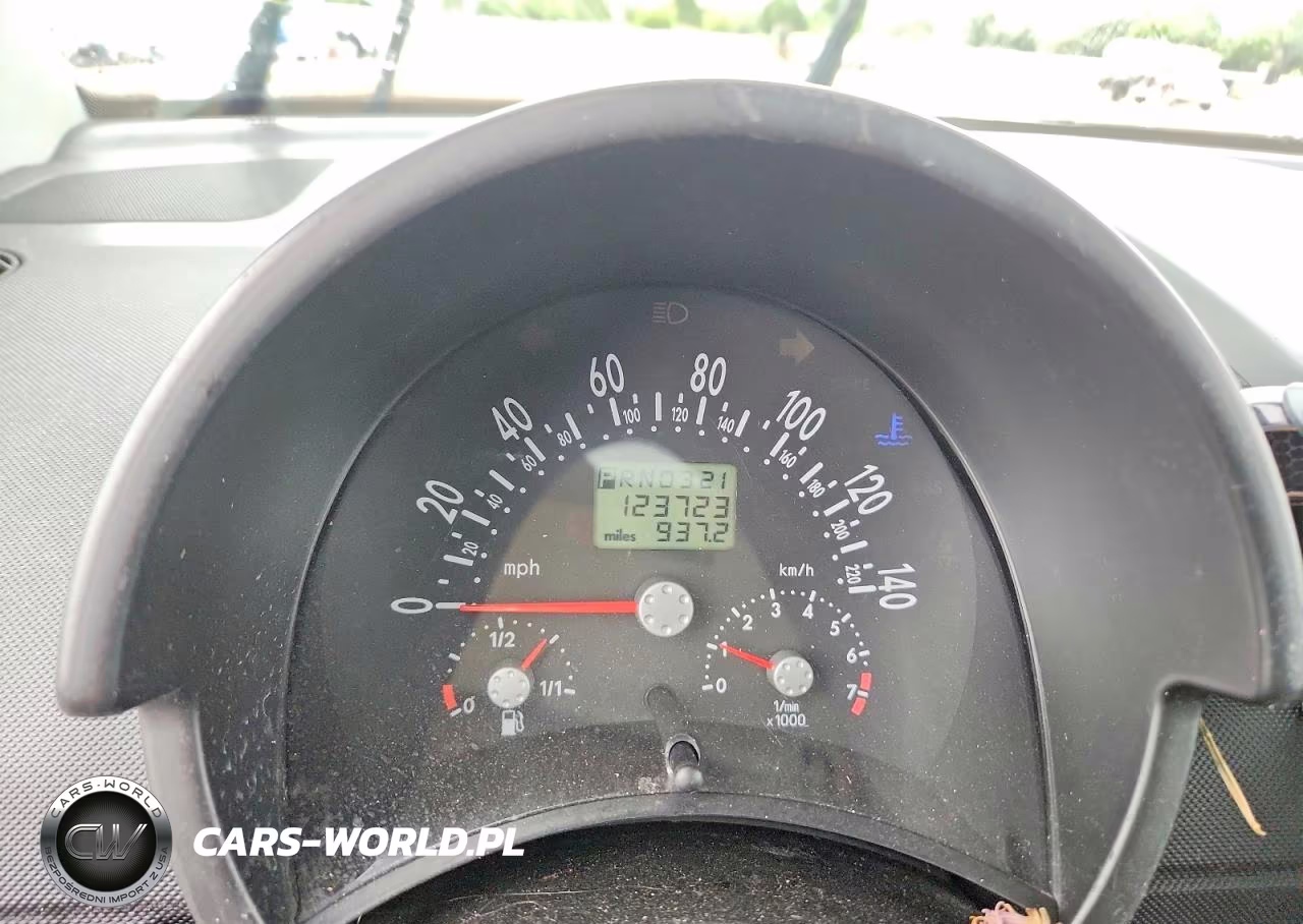 2002 Volkswagen New Beetle Gls VIN:3VWCB21C62M453208 - 9