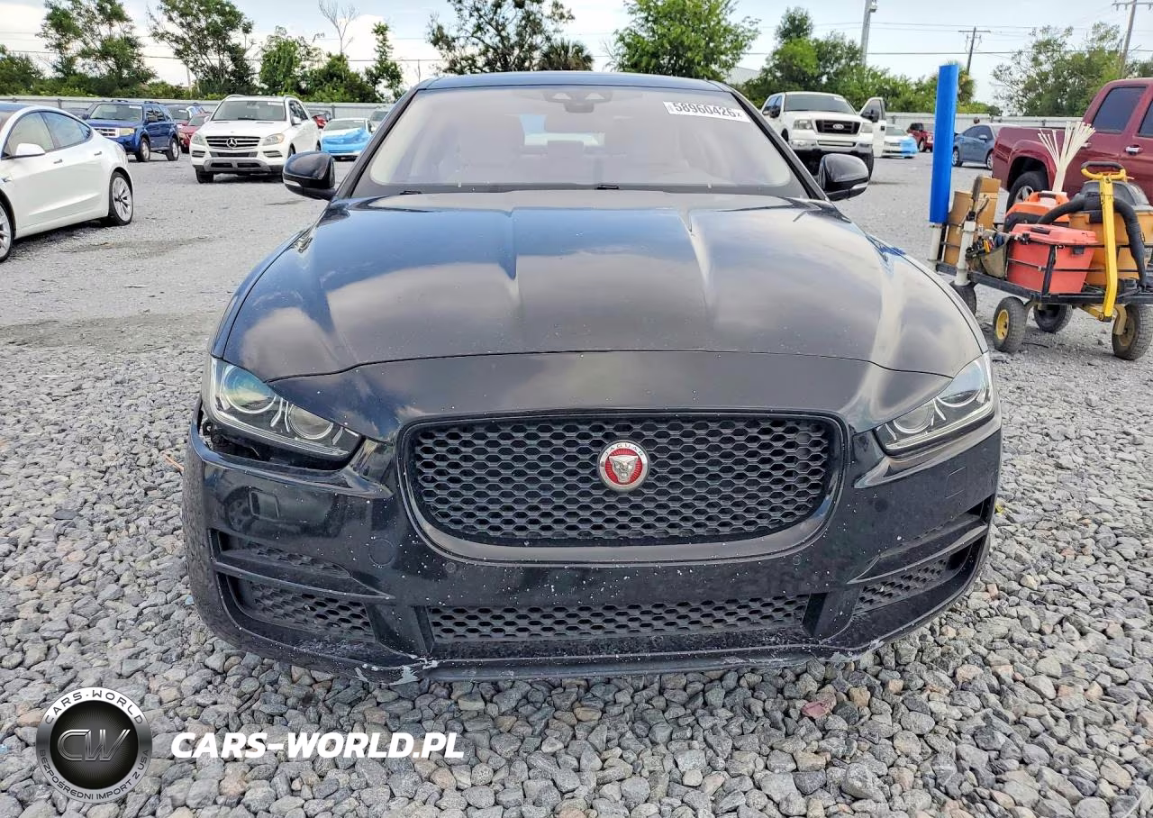 2018 Jaguar Xe Premium VIN:SAJAD4EV9JCP25828 - 5