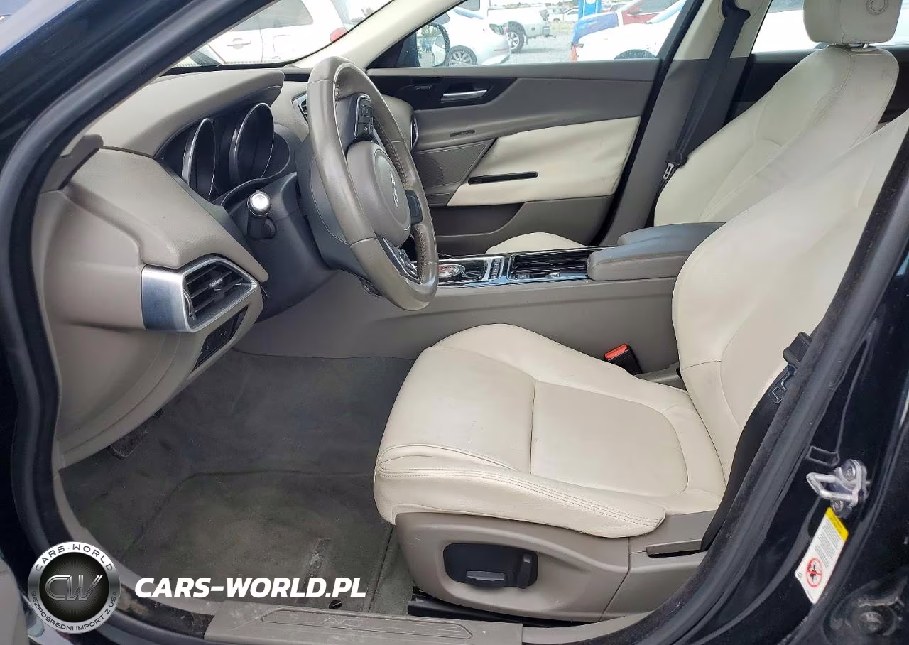 2018 Jaguar Xe Premium VIN:SAJAD4EV9JCP25828 - 7