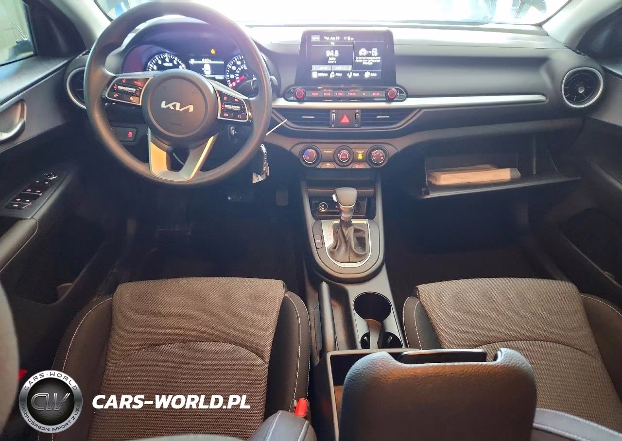 2024 Kia Forte Lxs VIN:3KPF24AD6RE779874 - 8