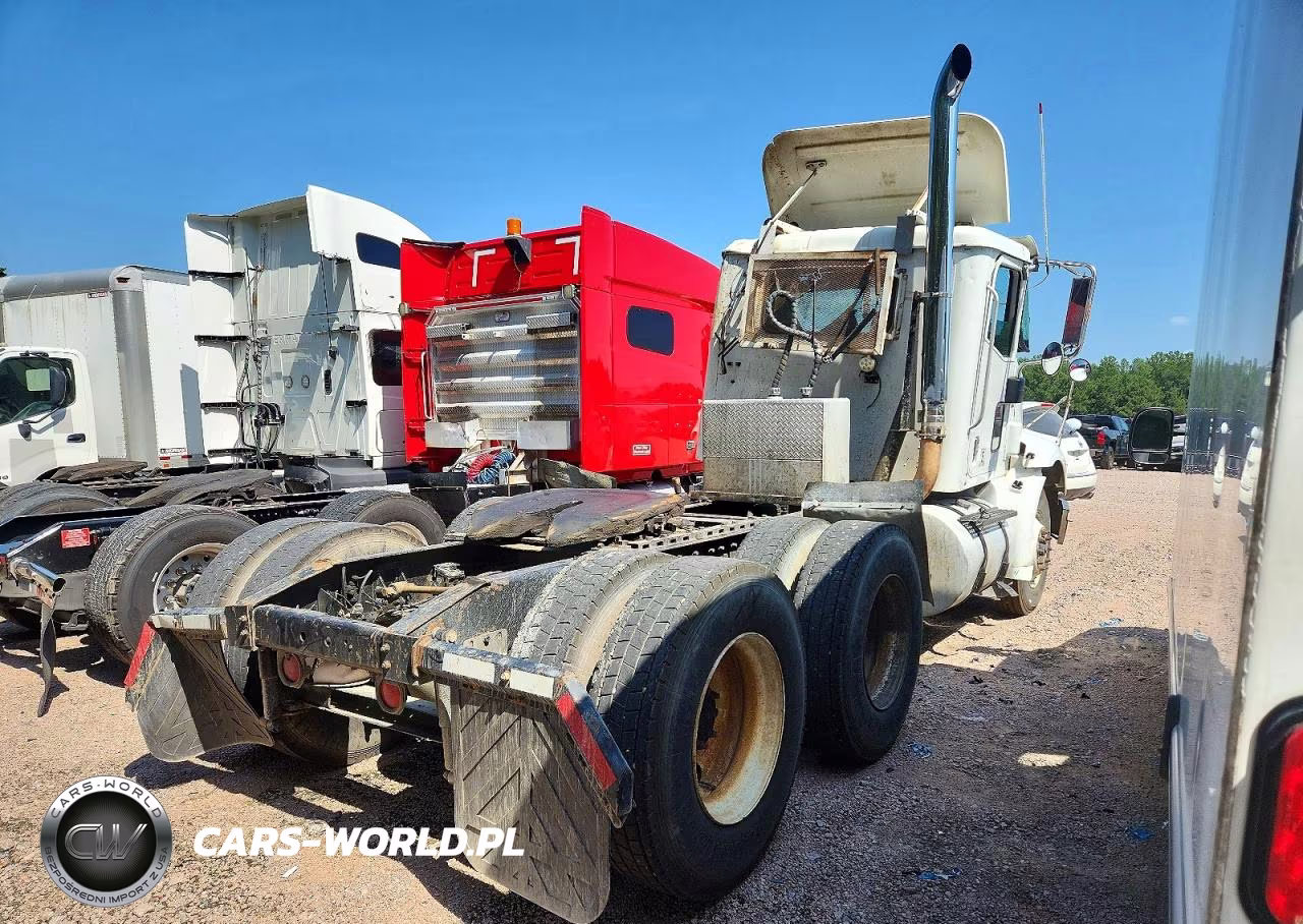 2000 International 9100I Semi Truck VIN:2HSCBAXR2YC077577 - 4