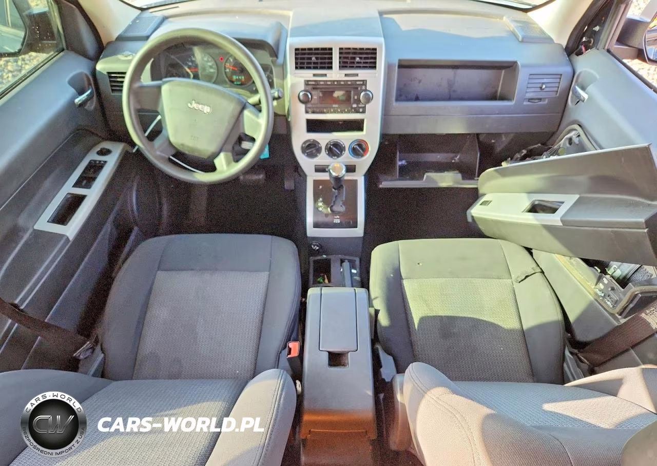 2008 Jeep Patriot Sport VIN:1J8FF28W28D512000 - 8