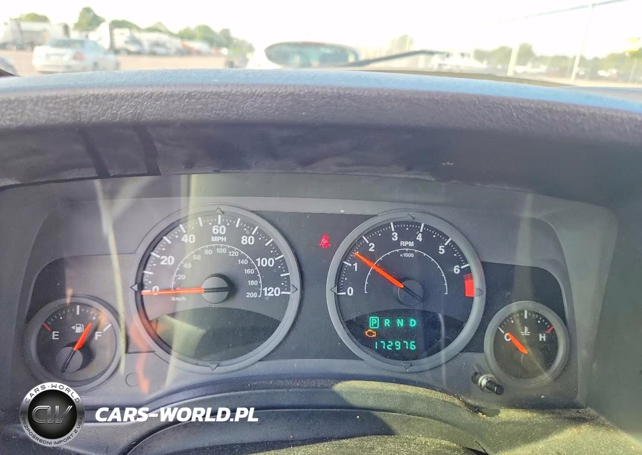 2008 Jeep Patriot Sport VIN:1J8FF28W28D512000 - 9