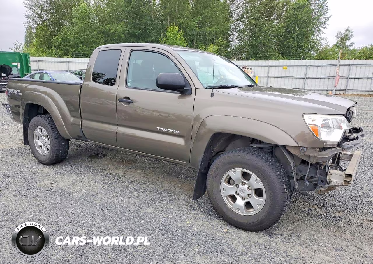 2015 Toyota Tacoma V6 VIN:5TFUU4EN4FX111751 - 4