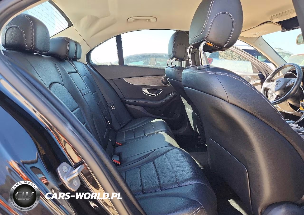 2016 Mercedes-Benz C 300 VIN:55SWF4JB0GU166836 - 10