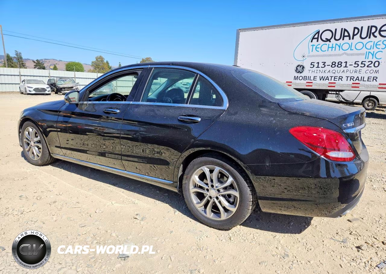2016 Mercedes-Benz C 300 VIN:55SWF4JB0GU166836 - 2